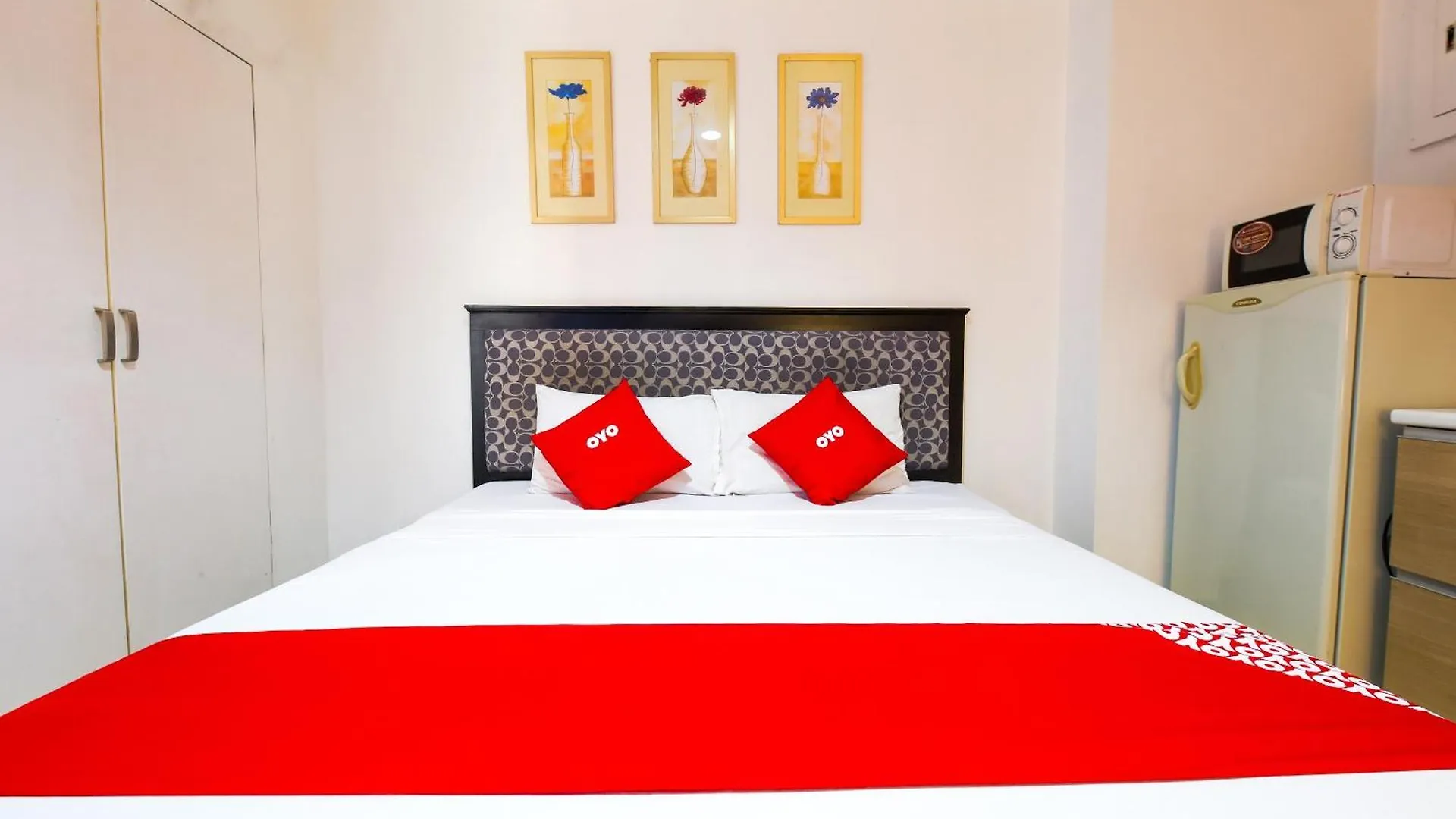 *** Hotel Oyo 769 Poblacion Suites Polaris Makati City Philippines