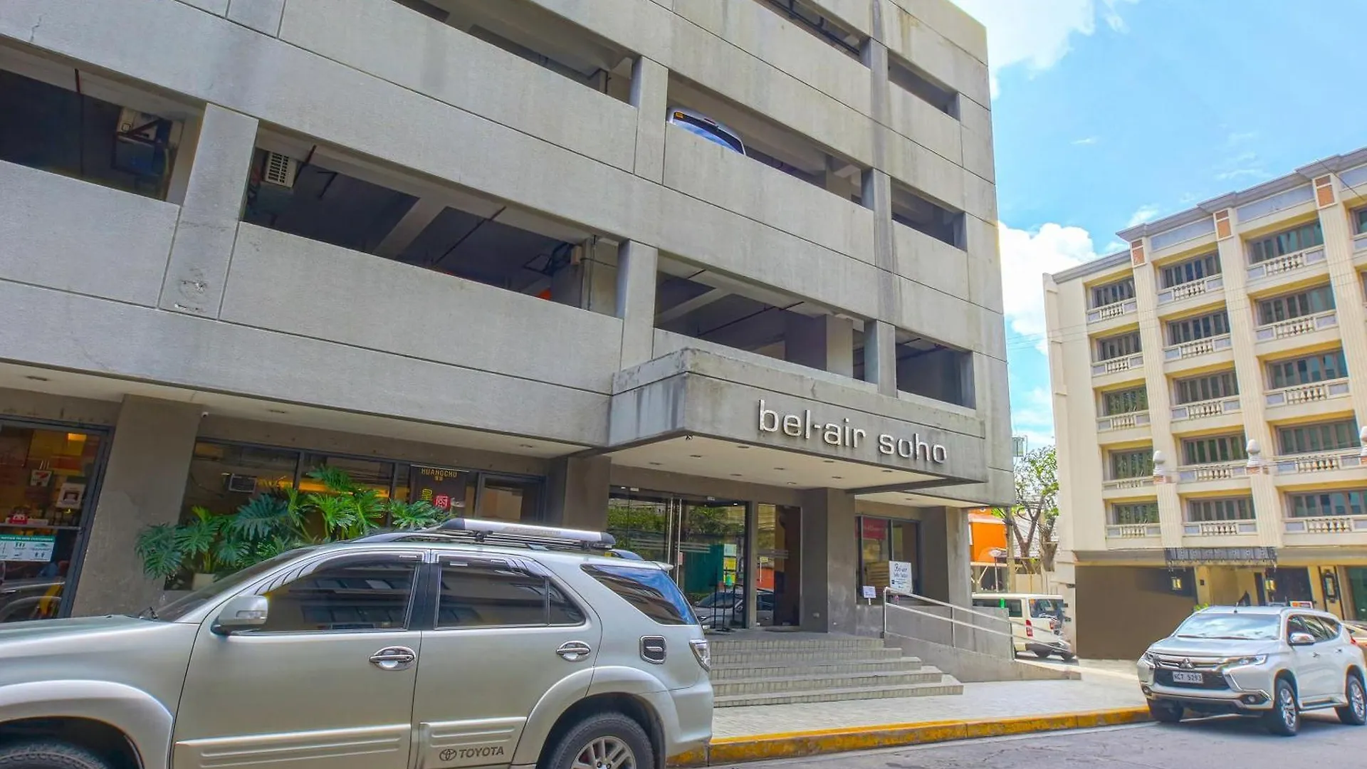 Hotel Oyo 769 Poblacion Suites Polaris Makati City